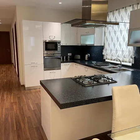 Modern Finished With Natural Light Apartment St. Paul's Bay